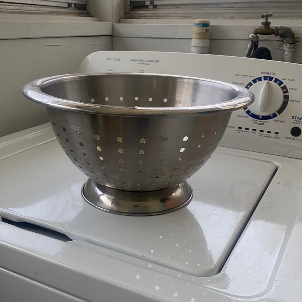 Stainless steel strainer
